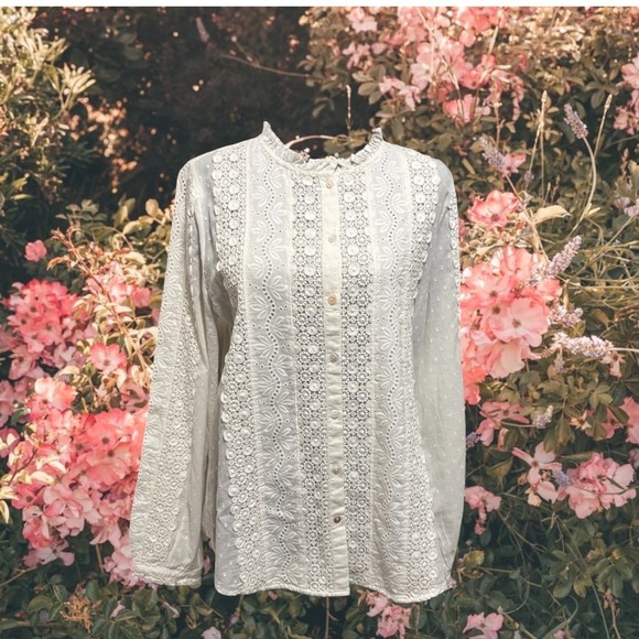 Sundance Tops - Sundance Eyelet Lace Blouse Medium White Swiss Dot Mock Neck EUC